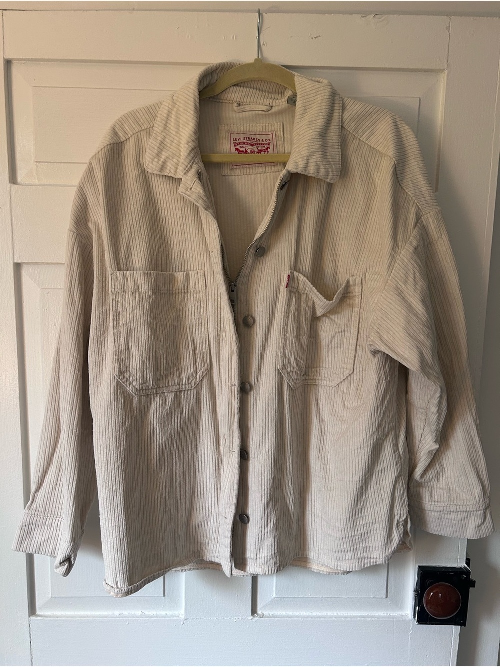 Levi’s cream corduroy shirt/jacket/jacket